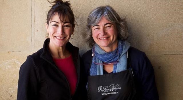 Las hermandas Mercedes López de Heredia (enóloga) y María José López de Heredia (la cara más visible y conocida de la bodega).