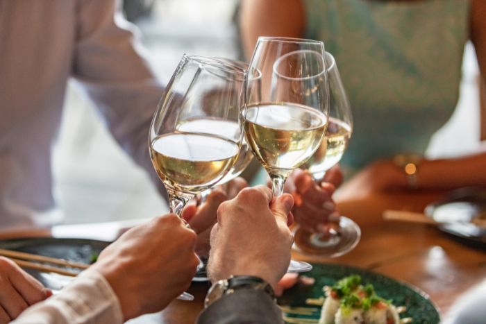 Gläser Weißwein