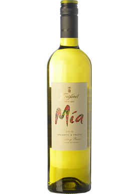 Blanco · £9.95 Vinissimus Mía 2022 Freixenet Buy at for it